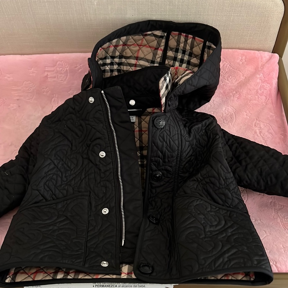 Detachable Hood Monogram Quilted Jacket Burberry